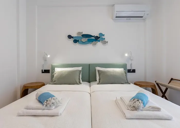 Gorgeous With Sea View Molos (Paros)